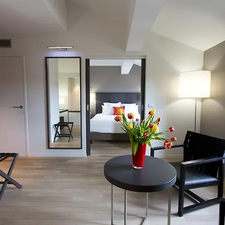 Hotel Grand De Castres 4*