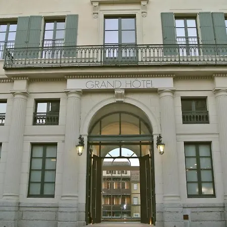 Grand De Castres Hotel 4*