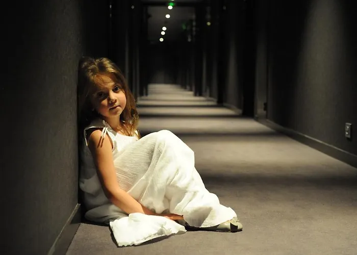 Отель Grand De Castres Кастр